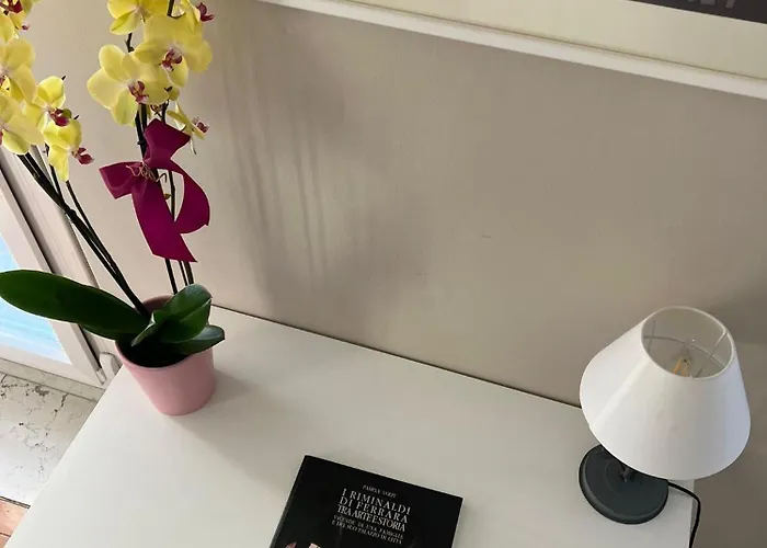 La Di Giulia Ferrara