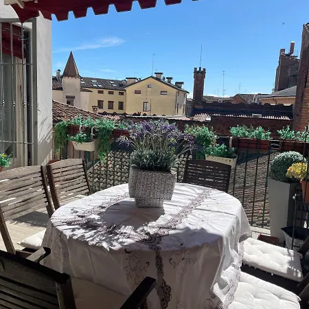 La Di Giulia فيرّارا